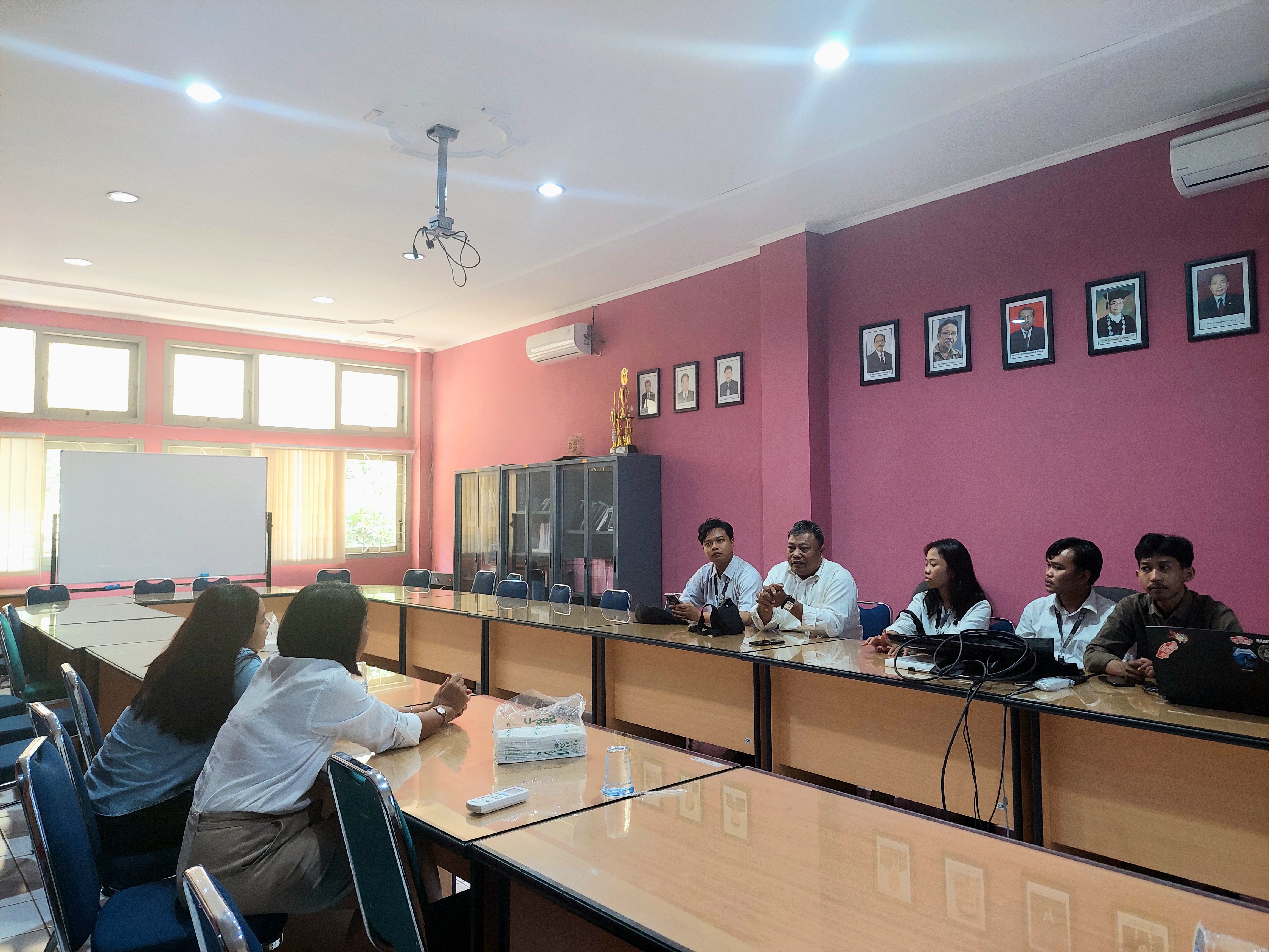 Kunjungan UNDIP