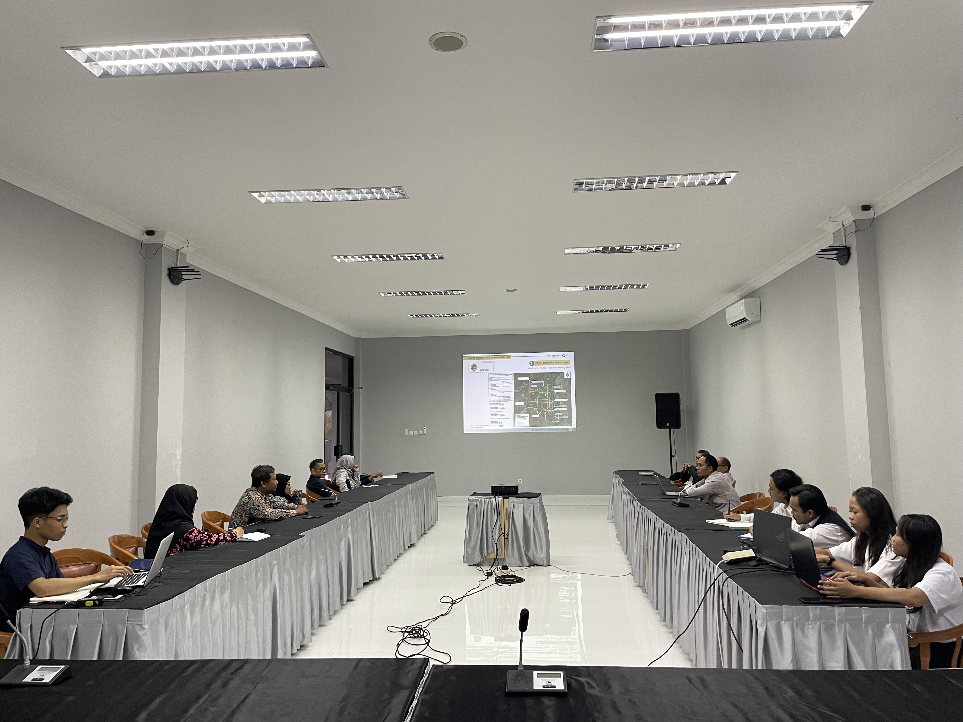 Diskusi Akademisi mengenai KAK bersama peserta magang Universitas Teknologi Yogyakarta